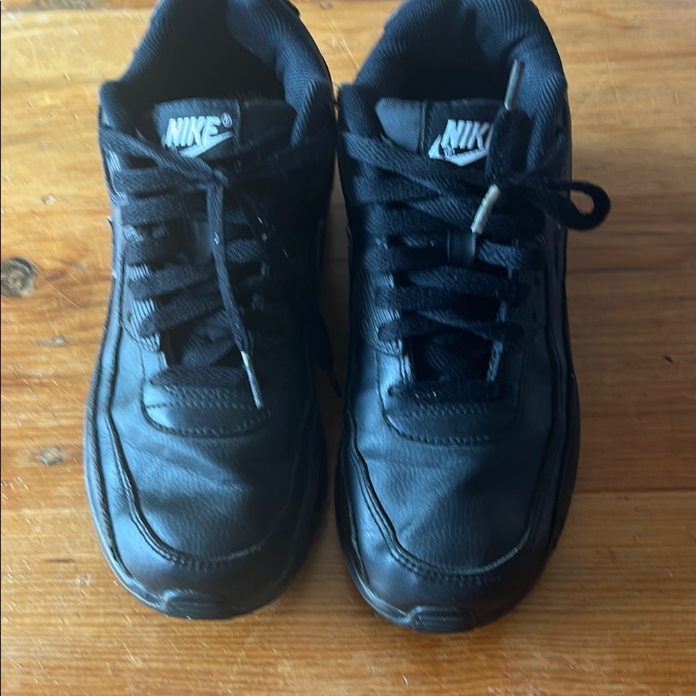 Nike Classic Black Athletic Shoes